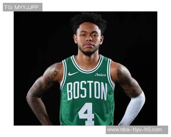 安芬尼西蒙斯谈与马祖拉的默契建立过程及其对球队磨合的积极影响